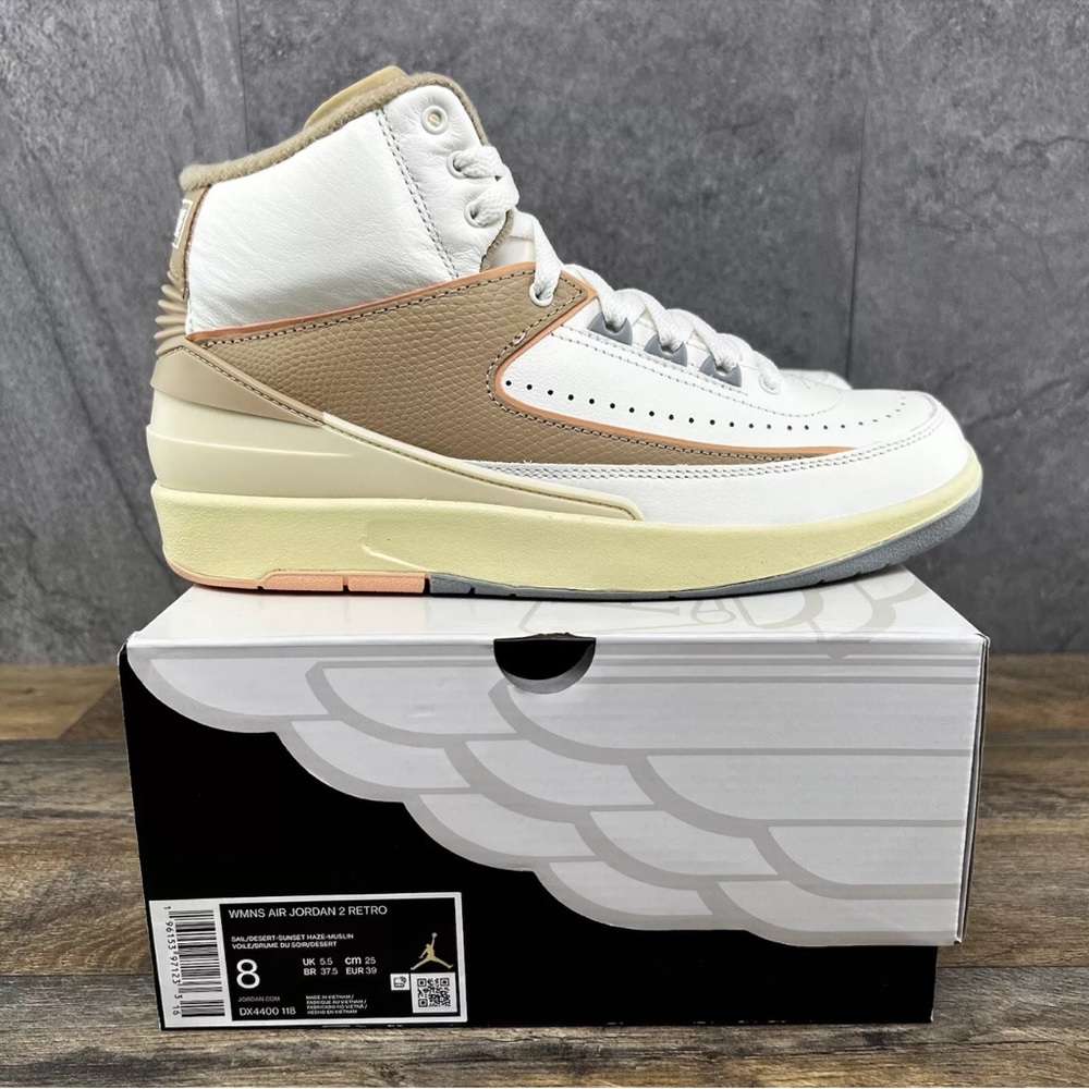 Nike Air Jordan 2 Retro Women's Sneakers - White and Tan